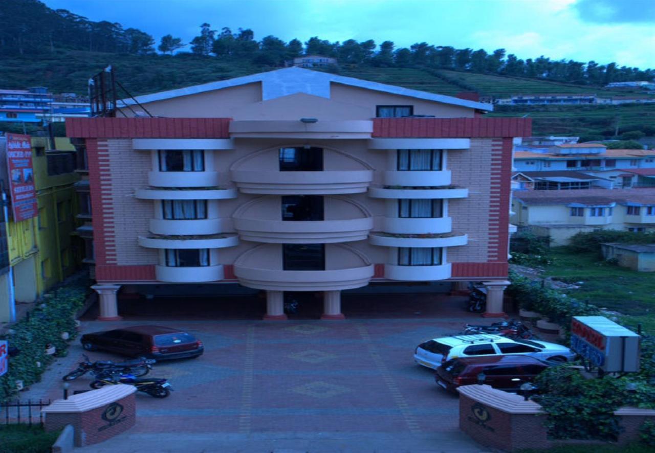 Hotel Blue Bird Ooty Ngoại thất bức ảnh