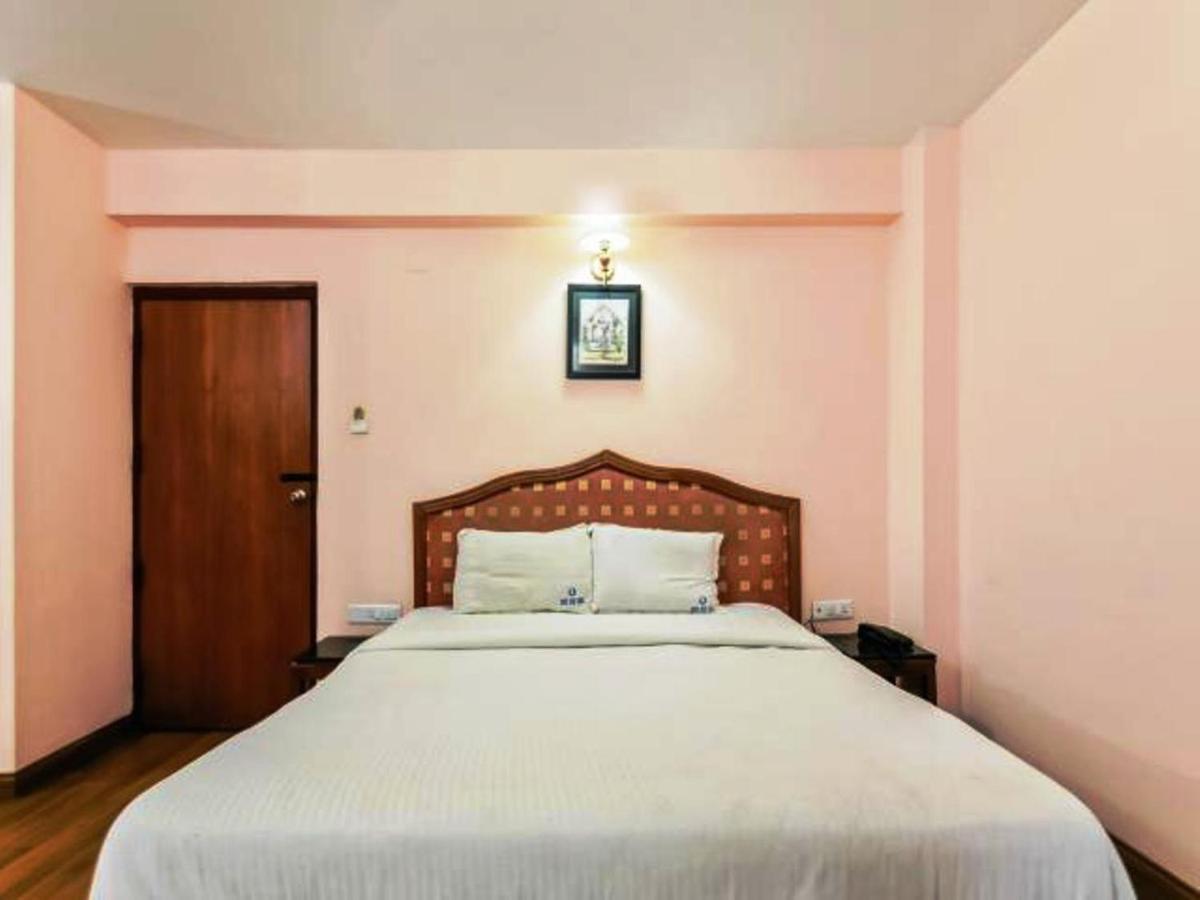 Hotel Blue Bird Ooty Ngoại thất bức ảnh
