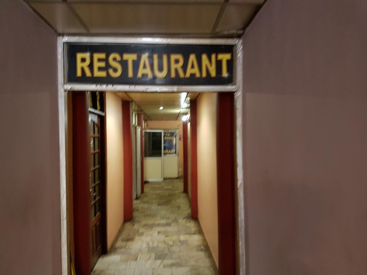 Hotel Blue Bird Ooty Ngoại thất bức ảnh